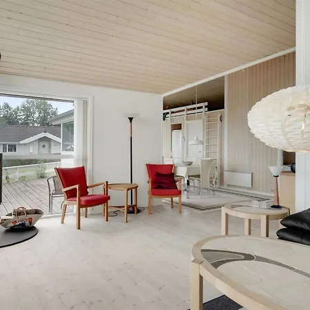 Feriehus Finn - 100m From The Sea By Interhome Mommark