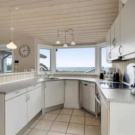 Holiday home Finn - 100m From The Sea By Interhome Mommark