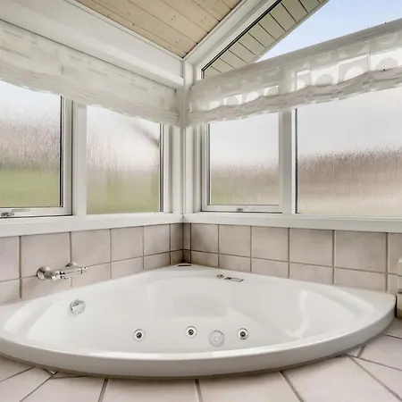 Feriehus Finn - 100m From The Sea By Interhome *