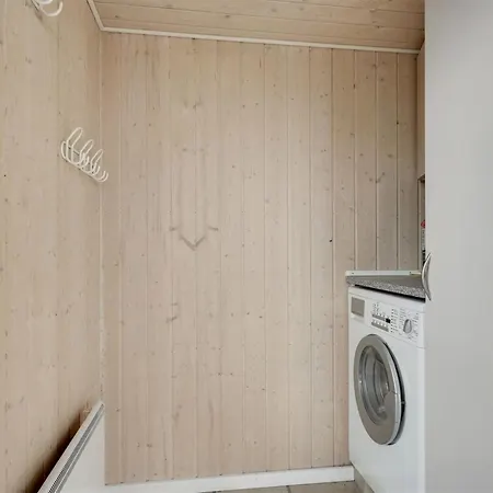 Holiday home Finn - 100m From The Sea By Interhome *